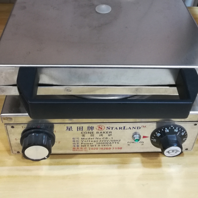 Komersial Cone Baker Semi Otomatis Kontrol dengan 290 W * 400 D * 180 H mm Spesifikasi