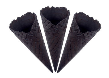 Ice Cream Black Charcoal Color Sugar Cones Dengan Sudut 23 Derajat